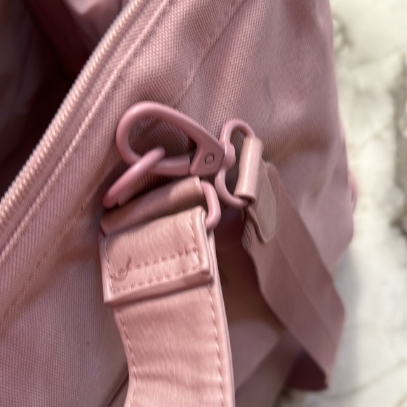 BEIS Weekender bag in Atlas Pink - Travel Bag - Picture 15 of 15